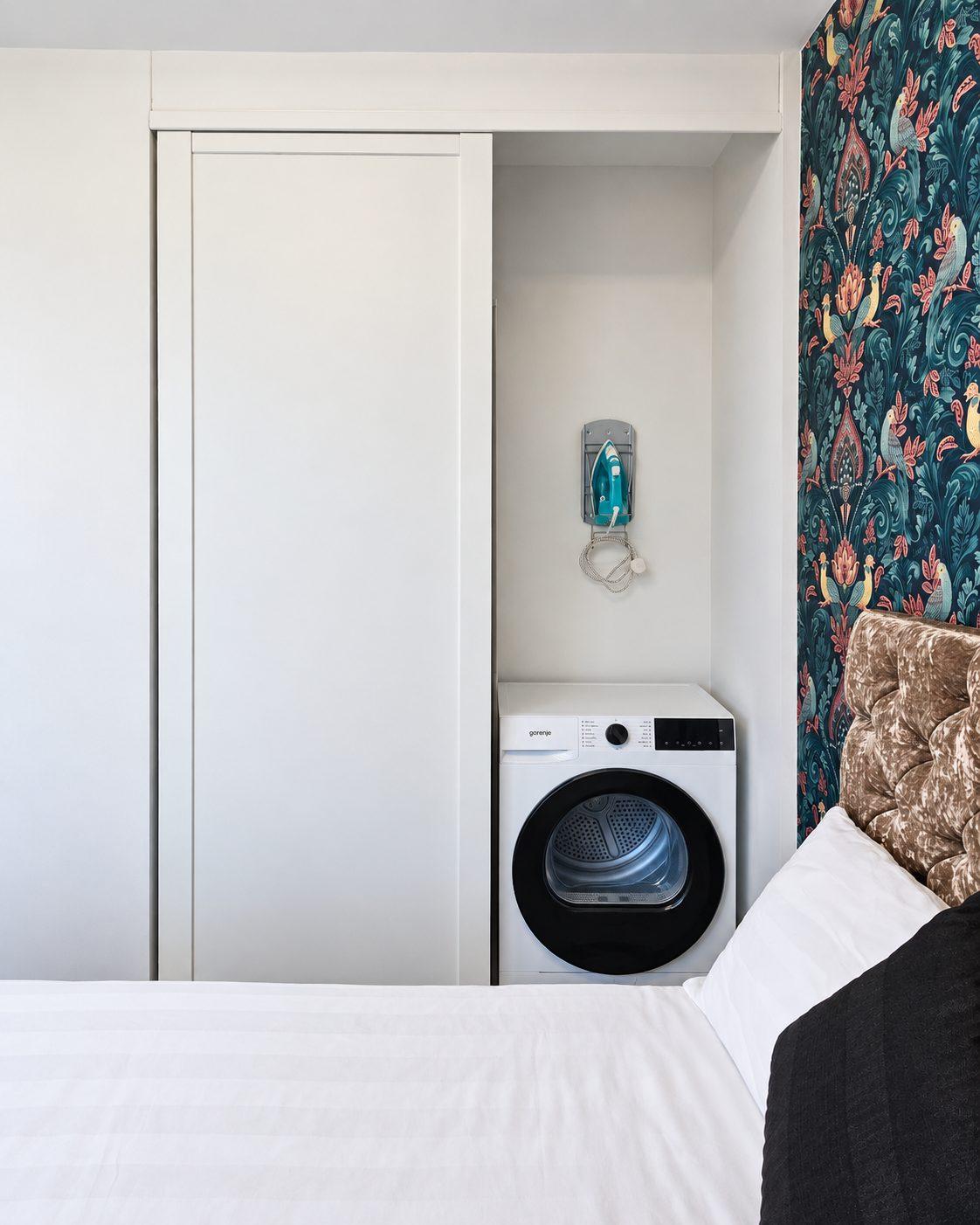 Spacious Liverpool City Centre Apartment with View4
