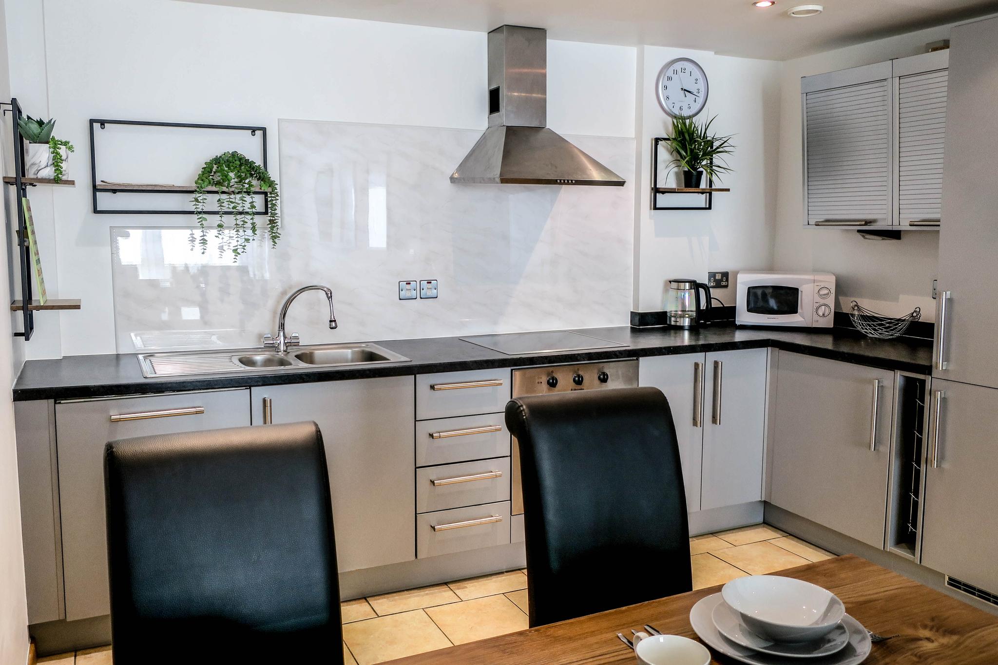 West Gate Apartment3