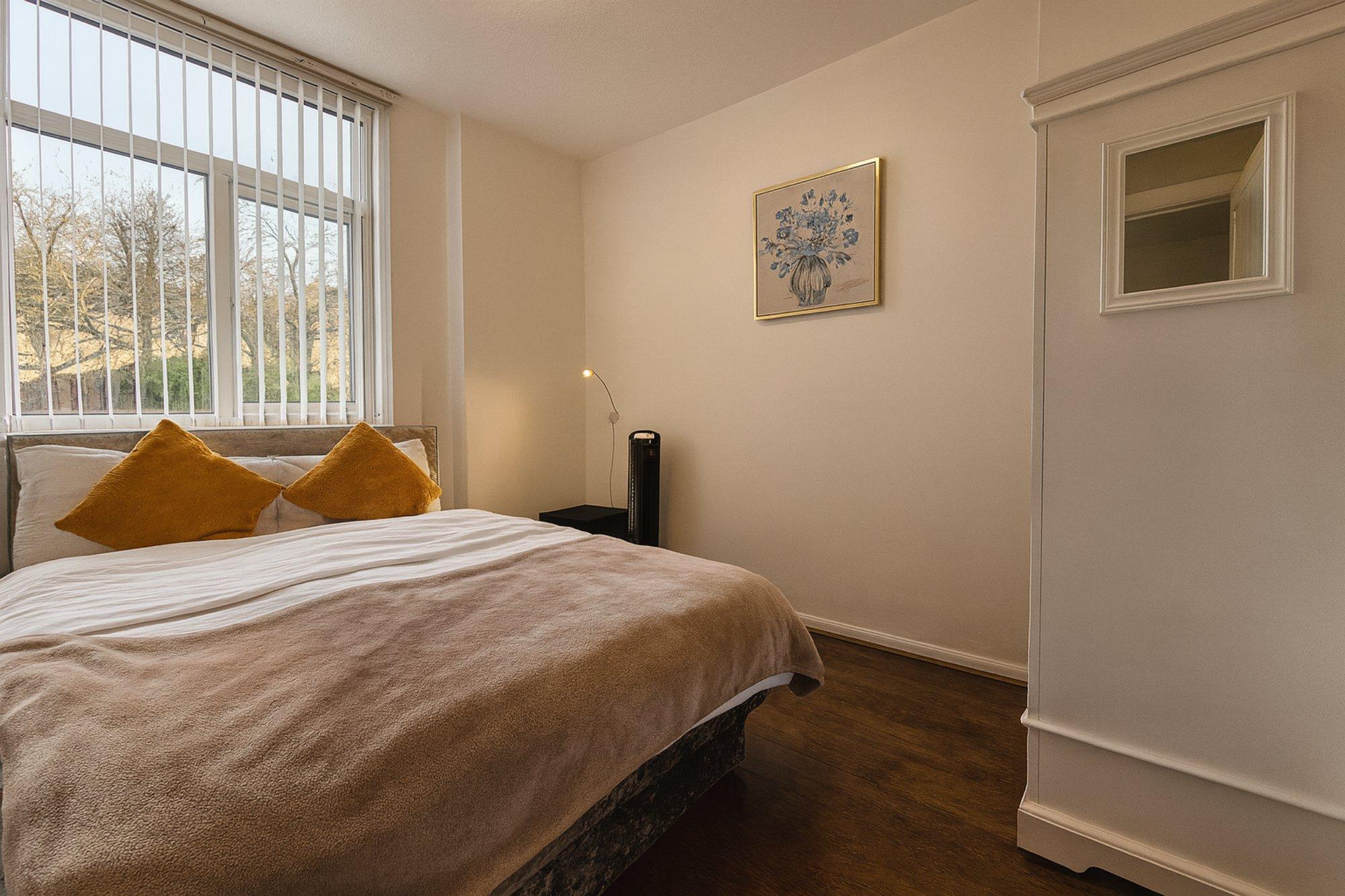 Botanic Apartment with Parking & Park Views, Quiet2