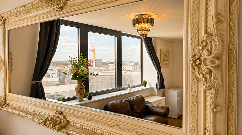 2 Bedroom Serviced Apartment Liverpool w Parking