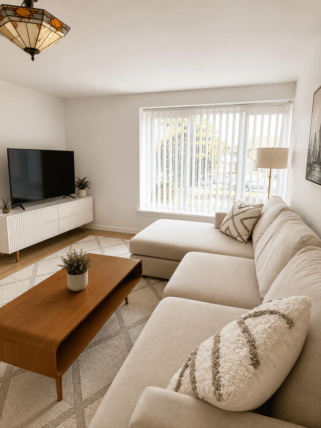 3 bedroom apartment Great Location6