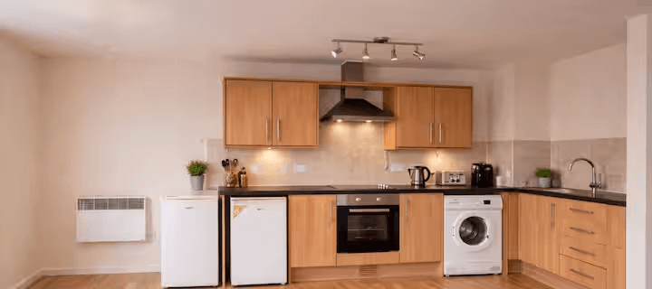 2 Bed Webster Road Park Apart with Free Parking5