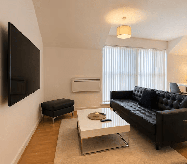 2 Bed Webster Road Park Apart with Free Parking6
