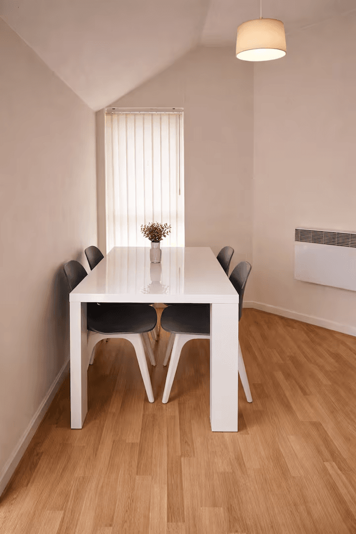 2 Bed Webster Road Park Apart with Free Parking4