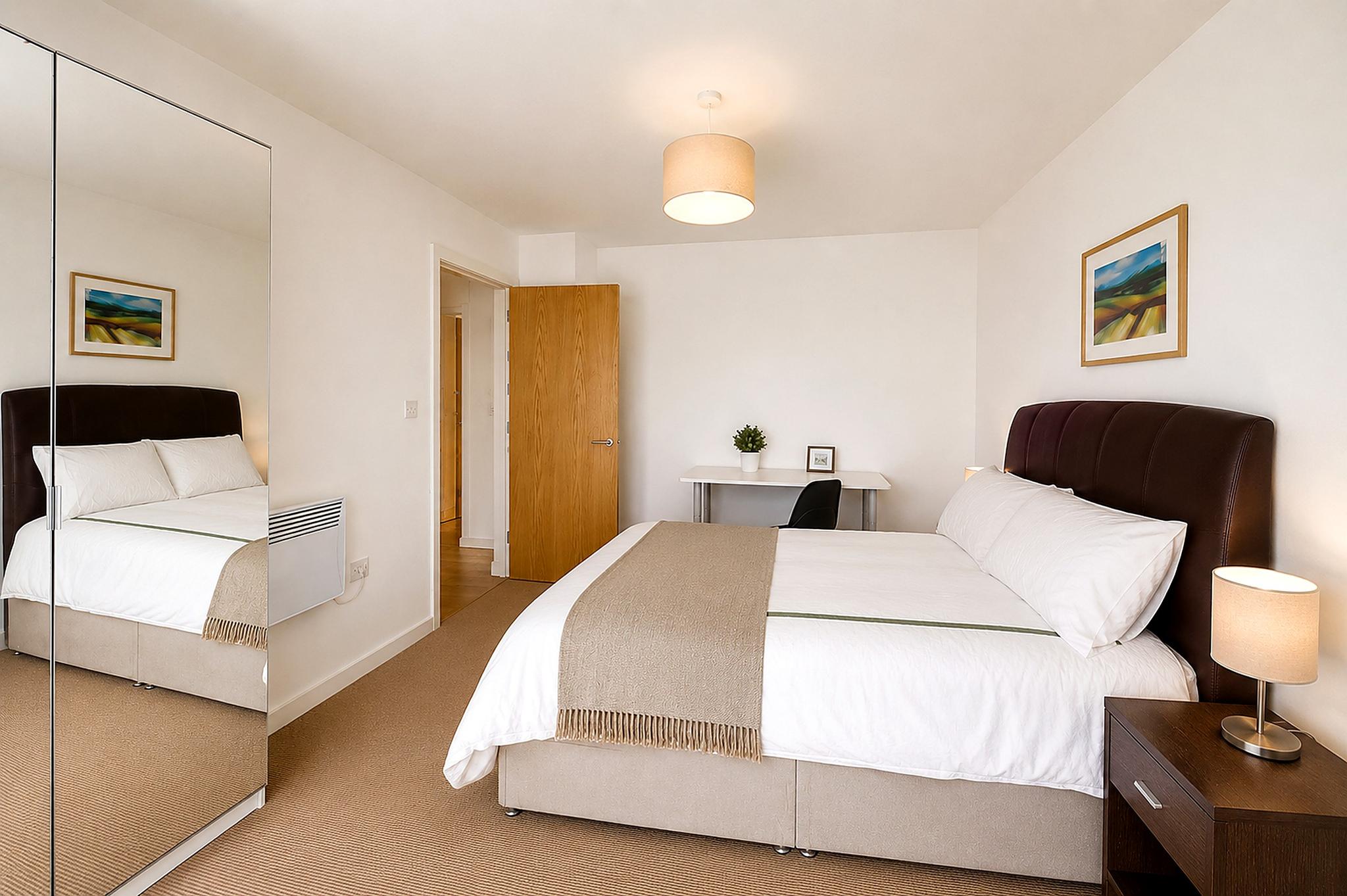 2 Bed Webster Road Park Apart with Free Parking2